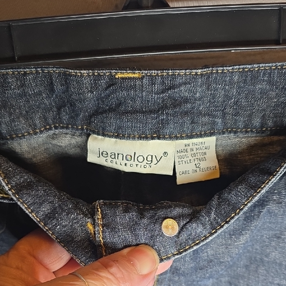 Jeanology Collection Classic Dark Blue Wide Leg Jeans, Sz12 - Picture 2 of 12